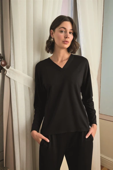 Uzun Kollu V Yaka Pijama Takımı - 4
