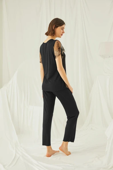 Önü Düğmeli Brode Dantelli Pijama Takımı - 6