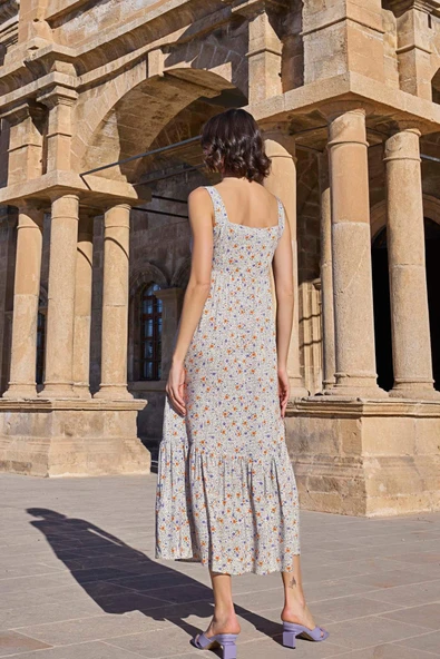 Çiçek Desenli Kare Yaka Askılı Elbise - 4