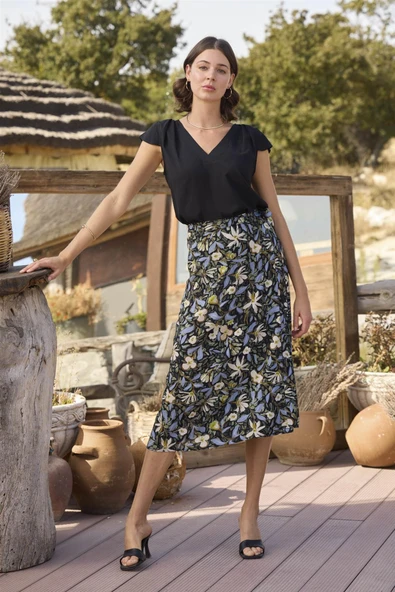 Çiçek ve Yaprak Desenli Etek Takımı - Resim 5