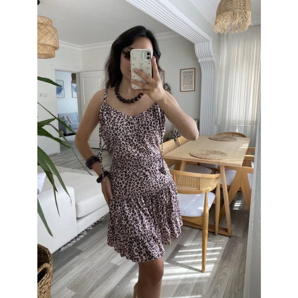 Lucky Life Kadın Askılı V Yaka Beli Pileli Leopar Desen Eteği Fırfırlı Süprem Elbise - 3