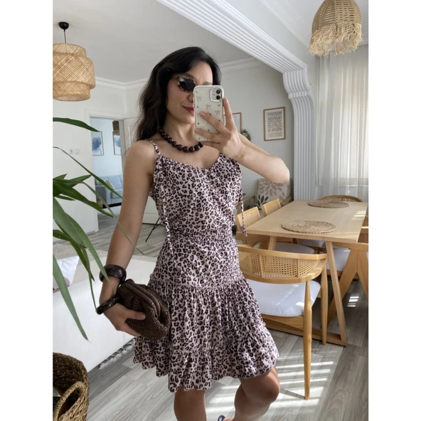 Lucky Life Kadın Askılı V Yaka Beli Pileli Leopar Desen Eteği Fırfırlı Süprem Elbise - 2