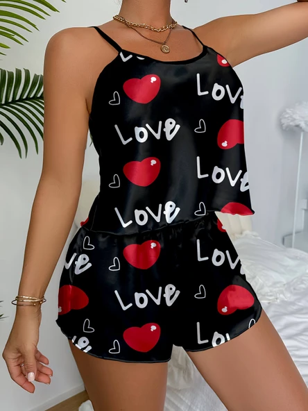 Ask Temalı Kalp Desenli Saten Şortlu Gecelik ürün görseli