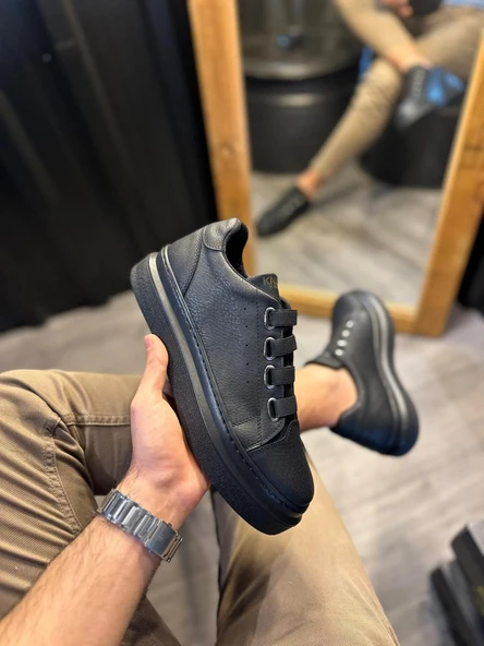 Günlük Ayakkabı Siyah (Siyah Taban) ürün görseli