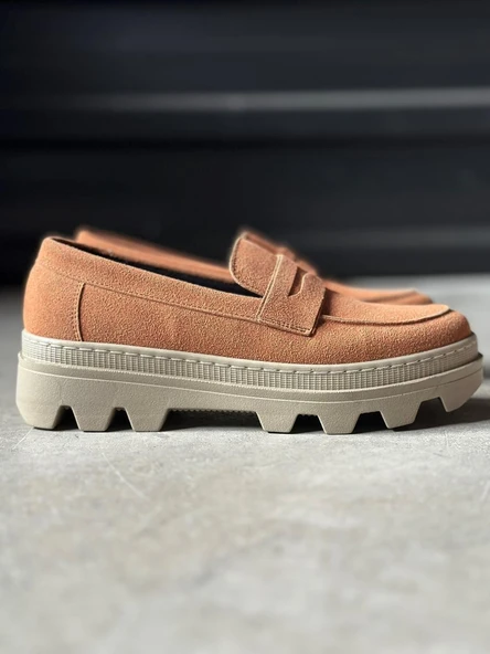 Yüksek Taban Klasik Ayakkabı Taba Süet ürün görseli