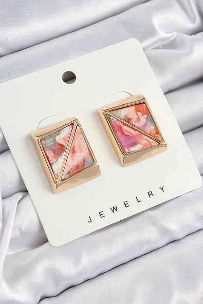 Pirinç Pembe Üçgen Kesim Detaylı Kare Model Vintage Gold Renk Kadın Küpe - EBJ250705W36348 ürün görseli