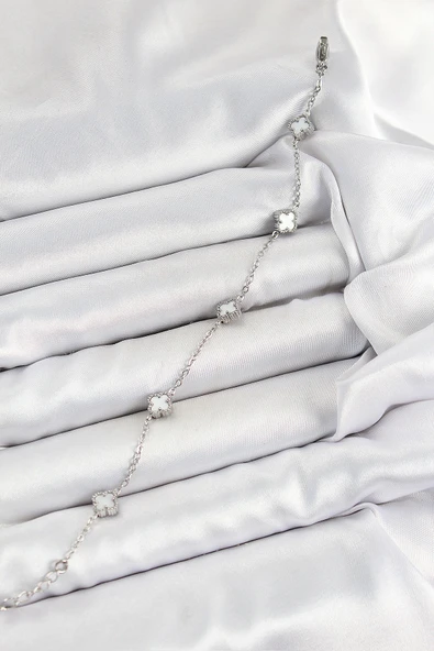 Beyaz Sedef Yonca Model Gümüş Renk Kadın Bileklik - EBJ250705W36307 - Resim 2