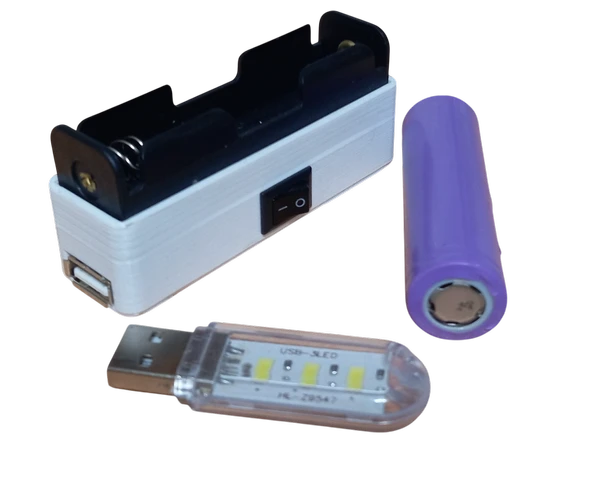 Mini Powerbank Tek Hücreli 18650 Li-Ion 3.7V Pil Type-C ile Şarj ve Mini USB Led Lamba - 2