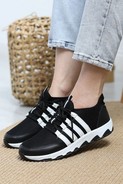 Günlük Spor Ayakkabı Siyahbeyaz ürün görseli