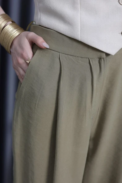 Önden Pileli Havuç Pantolon Açıkhaki - Resim 6