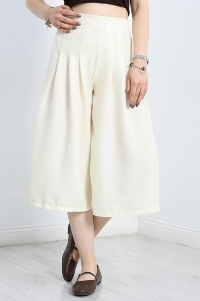 Pileli Bermuda Pantolon Ekru