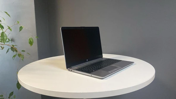 Hp 250 G9 Notebook  RYZEN 5 5625U 8Gb Ddr4 256Gb M2 Ssd 15.6"Fhd Ips  2.El C Laptop - Resim 2