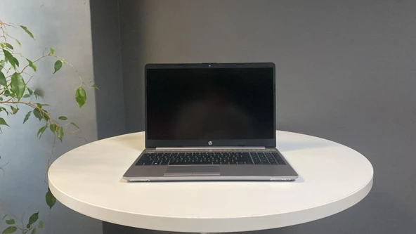 Hp 250 G9 Notebook  RYZEN 5 5625U 8Gb Ddr4 256Gb M2 Ssd 15.6"Fhd Ips  2.El C Laptop ürün görseli