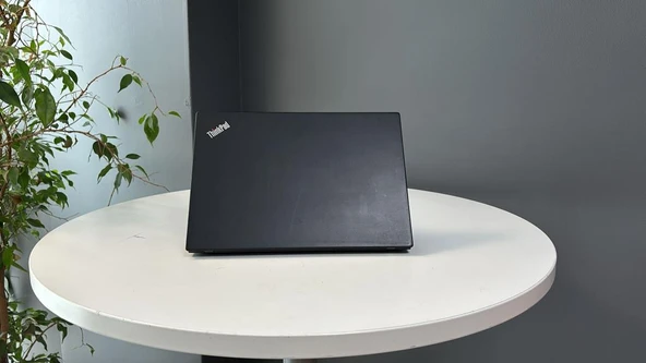Lenovo Thinkpad x13 İ5 10310U 8Gb LpDdr4 512Gb M2 Ssd 13.3" Full Hd Ips Sıfır Batarya Bx Laptop - Resim 4