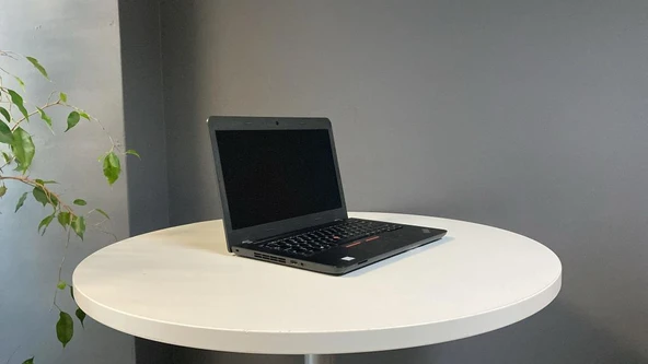 Lenovo Thınkpad T14 Gen1 Notebook İ7 10610U 16Gb Lpddr4 512Gb M2 Ssd 14"Fhd Ips Bx Laptop 2.El - Resim 2