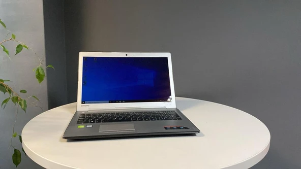 Lenovo Notebook ideapad 510-15ISK İ5 6200U 12Gb 256Gb Ssd 2GB 940MX 15.6" Fhd (C Laptop) 2.EL