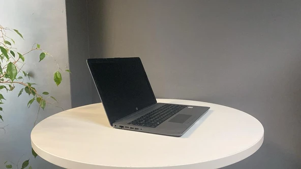 Hp 250 G7 Notebook  İ5 1035G1 8Gb Ddr4 256Gb M2 Ssd 15.6"Fhd 2.El C Laptop - Resim 2