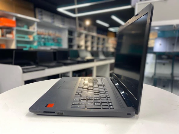 Hp 15-Db0051Nt A6-9225 Notebook 8Gb Ddr4 240Gb Ssd R7 M445/530 15.6" Sıfır Batarya B Laptop 2.El 3Ay - Resim 4