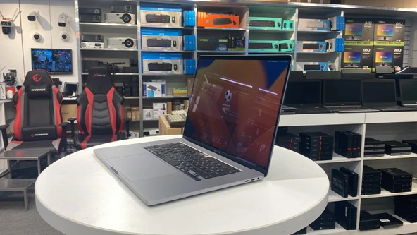 Apple Macbook Pro A2141 İ9 9880H 32Gb Ddr4 512Gb Ssd 4Gb 5500M 16" 2019/ 0-250 D. Bx Laptop 2EL - 3