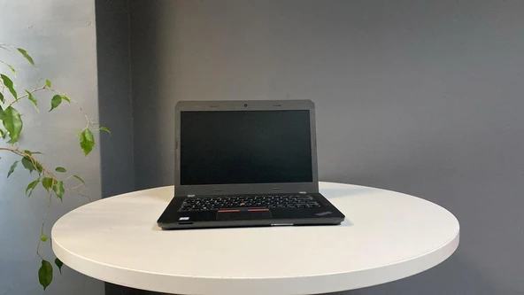 Lenovo Thınkpad T14 Gen1 Notebook İ7 10610U 16Gb Lpddr4 512Gb M2 Ssd 14"Fhd Ips Bx Laptop 2.El ürün görseli
