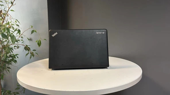 Lenovo 2.El Notebook Thınkpad E540 İ5 4200U 8Gb Ddr3L 256Gb Ssd 2Gb Gt 740M 15.6'' Fhd Wın8 Bx Kalit - Resim 4