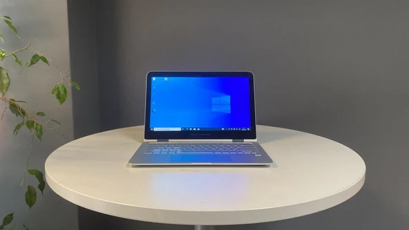 Hp Spectre x360 G2 NoteBook İ7 6600U 8Gb Ram 256Gb M2 Ssd o/b 13.3" 2K Dokunmatik  2.El (C) Laptop ürün görseli