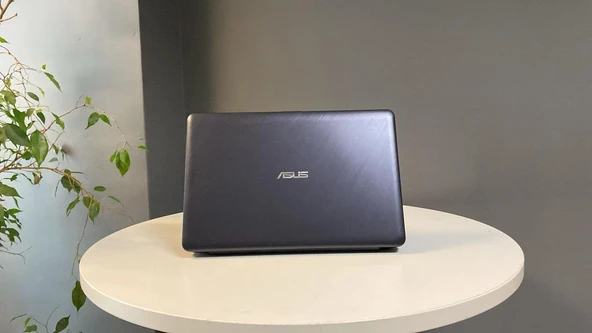 Asus Vivobook X543Ma Notebook Celeron N4000 4Gb Lpddr4 120Gb Ssd 15.6"Hd B Kalite 2.El - Resim 4