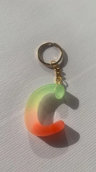 Rengarenk C Harf Şekilli Gold Aksesuarlı Anahtarlık Epoksi El Yapımı Hediyelik - Resim 7