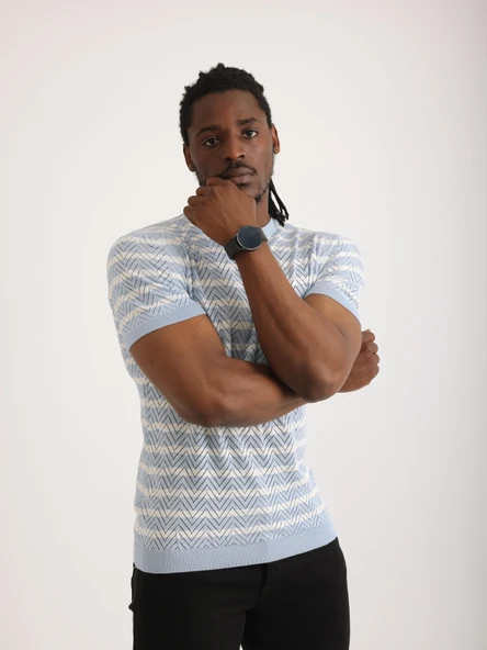 Erkek Mavi Desenli Triko Tişört – Kısa Kollu, Slim Fit - Resim 2