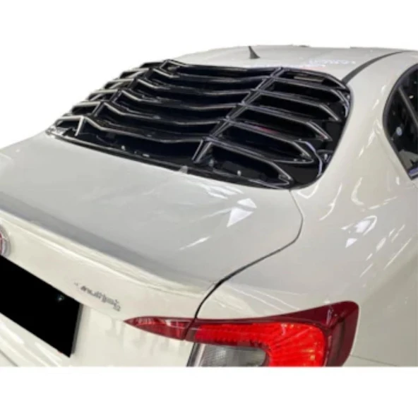 Fiat Egea Arka Cam Vizörü (Plastik) (Boyasız) ürün görseli