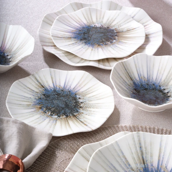 GÜRAL PORSELEN Nesrin 24 Parça 6 Kişilik Yemek Takımı 1986 - Resim 4