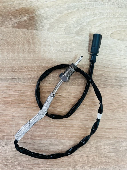 03L906088EC EGZOZ SICAKLIK SENSÖR GOLF 6 JETTA PASSAT CADDY 1.6 TDİ 2.0 TDİ ürün görseli 1