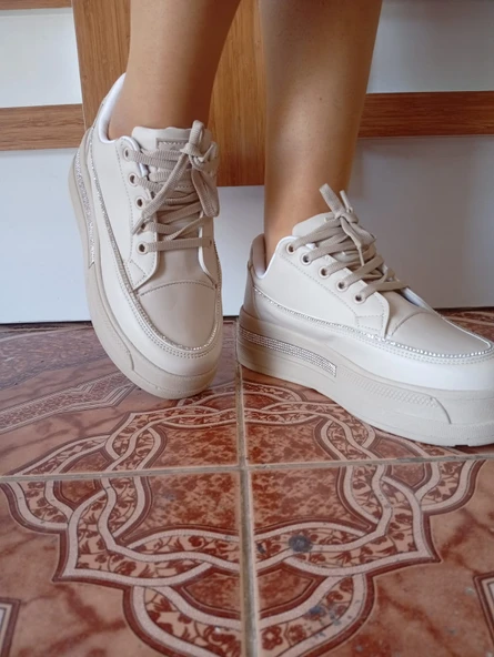 Kadın Yüksek Taban Rahat Şık Günlük Spor Ayakkabı Bej Renk - Resim 3