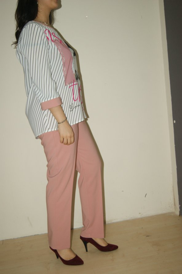 Muhteşem desenli kadın günlük kombin