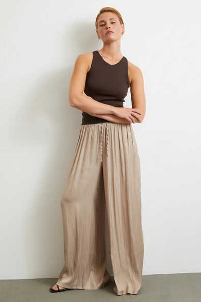 Beli Lastikli Geniş Paça Büzgülü Pantolon Bej - Resim 3