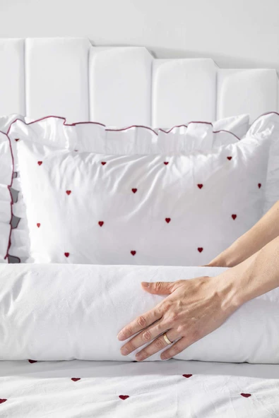 Rivaİstanbul Luva Kırmızı Kalp Çift Kişilik Nakışlı %100 Pamuklu Nevresim Takımı & Çeyiz Seti - Resim 5