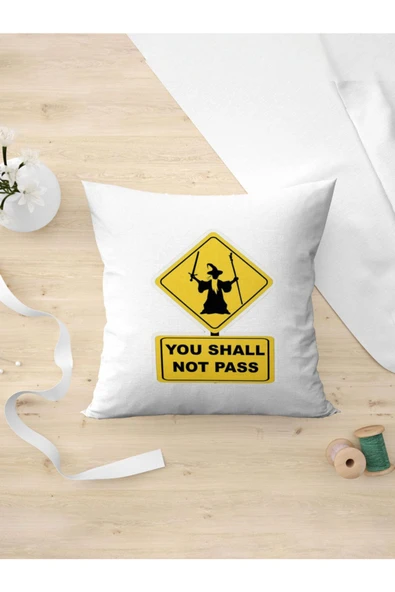 Panorama Ajans Yüzüklerin Efendisi Severlere Gandalf Geçiş Yok Tasarım Yastık Kılıfı ürün görseli 1