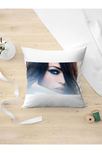 Panorama Ajans Megan Fox En Güzel Kadın Yastık Kılıfı ürün görseli 1