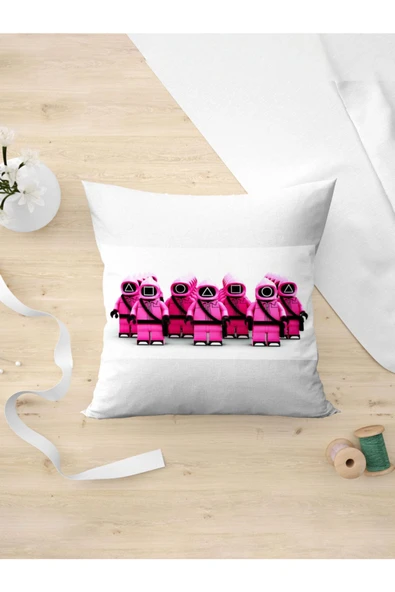 Panorama Ajans Squid Game Gardiyan Muhafız Yastık Kılıfı ürün görseli 1