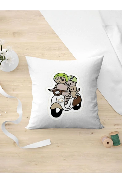 Panorama Ajans Tatlı Kedi Vespa Motorcu Sevgiliye Hediye Yastık Kılıfı ürün görseli 1