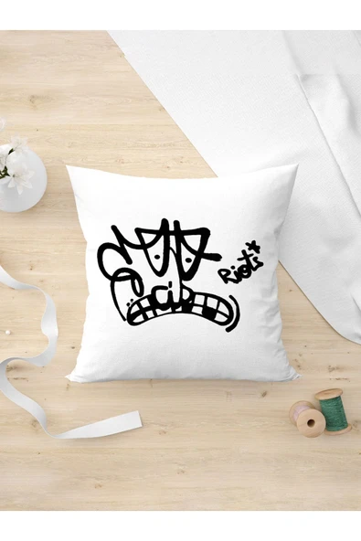 Panorama Ajans Riots Yazılı Şaşkın Surat Tasarım Yastık Kılıfı ürün görseli 1