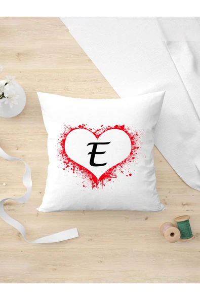 Panorama Ajans Kalpli E Harfi Tasarım Yastık Kılıfı ürün görseli 1