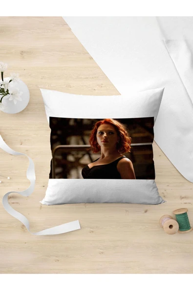 Panorama Ajans Scarlett Johansson Marvel Natasha Romanoff Yastık Kılıfı ürün görseli 1