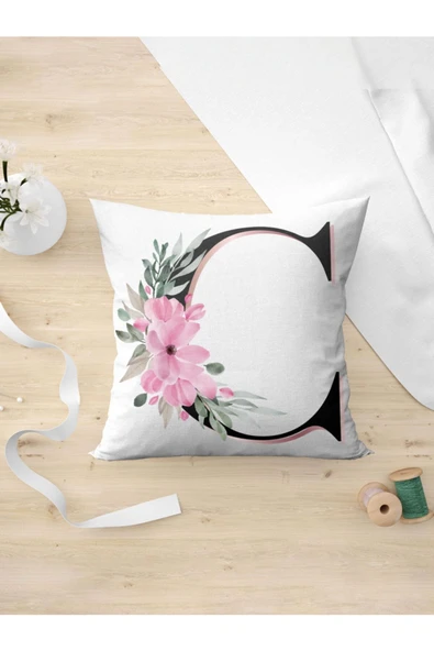 Panorama Ajans C Harfi Baş Harf Pembe Çiçekli Yastık Kılıfı ürün görseli 1