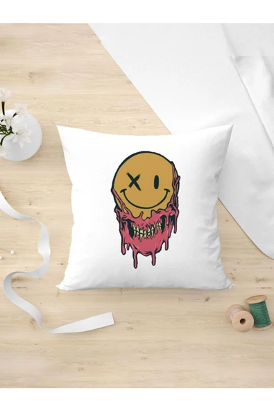 Panorama Ajans Kurukafa Sarı Gülen Surat Gotik Tasarım Oda Dekoru Arkadaşa Kişiye Hediyelik Yastık Kılıfı ürün görseli 1