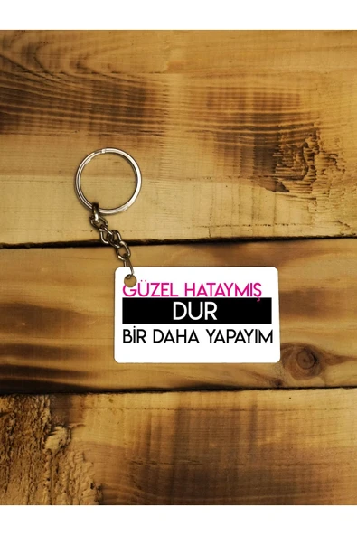 Panorama Ajans Komik Sözlü Güzel Hataymış Ince Metal Anahtarlık - 1
