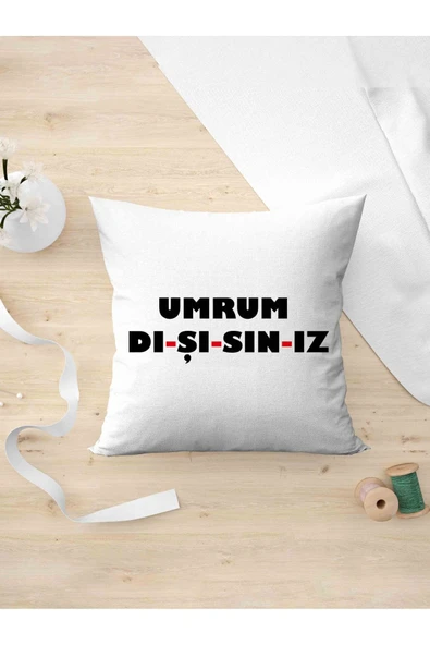 Panorama Ajans Komik Sözlü Umrum Dışısınız Tasarım Oda Dekoru Arkadaşa Kişiye Hediyelik Yastık Kılıfı ürün görseli 1