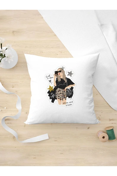 Panorama Ajans Cool Tasarım Shine And Bloom Kız Arkadaşa Kişiye Hediyelik Yastık Kılıfı ürün görseli 1