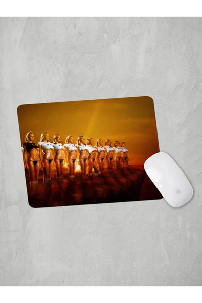 Panorama Ajans Kız Futbolcular Mouse Pad ürün görseli 1