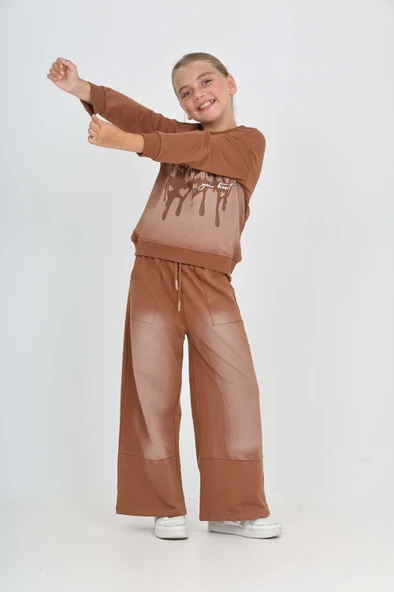 Kız Çocuk 2'li Takım Eskitme Baskılı Bisiklet Yaka Sweatshirt & Beli Lastikli Cepli Bol Paça Eşofman Altı - 2 İplik ürün görseli 1